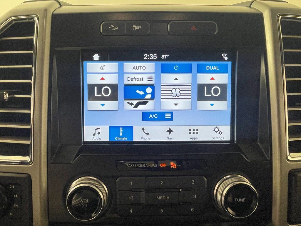 Used 2016 Ford F150 Lariat w/ Equipment Group 502A Luxury AWD/4WD image 19