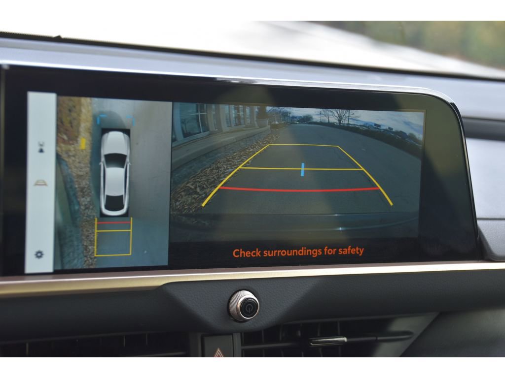 Used 2024 Toyota Crown Platinum image 21