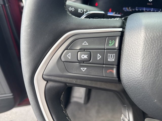 Used 2023 Jeep Grand Cherokee Altitude image 12