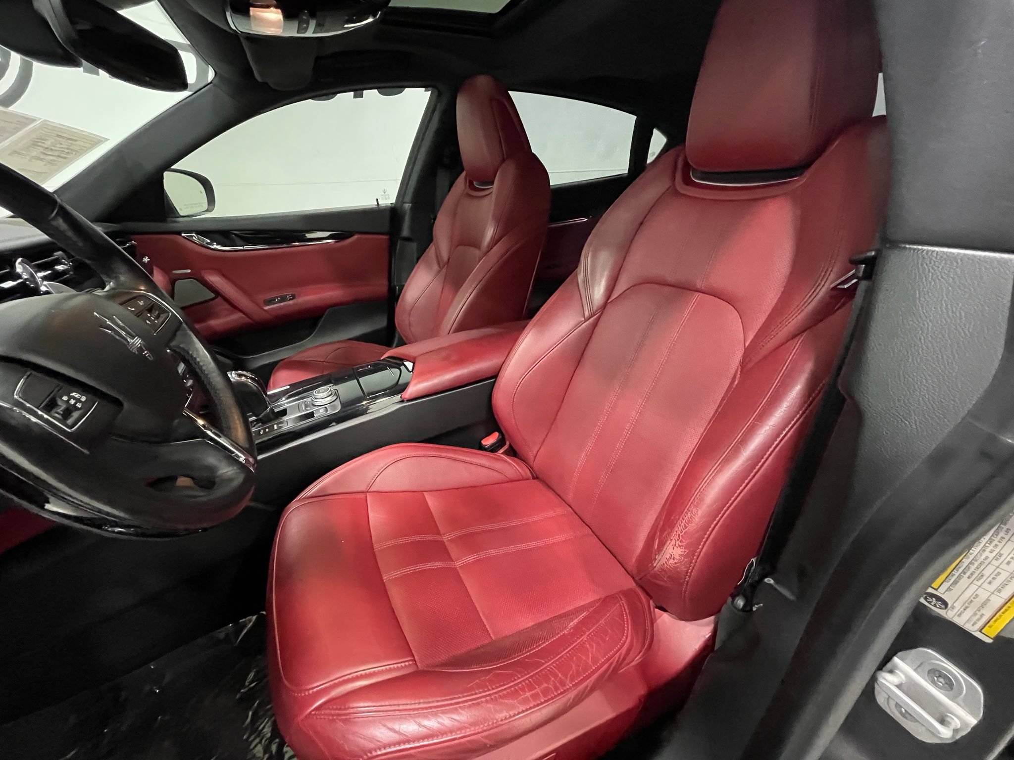 Used 2018 Maserati Quattroporte S GranSport Q4 AWD/4WD image 14