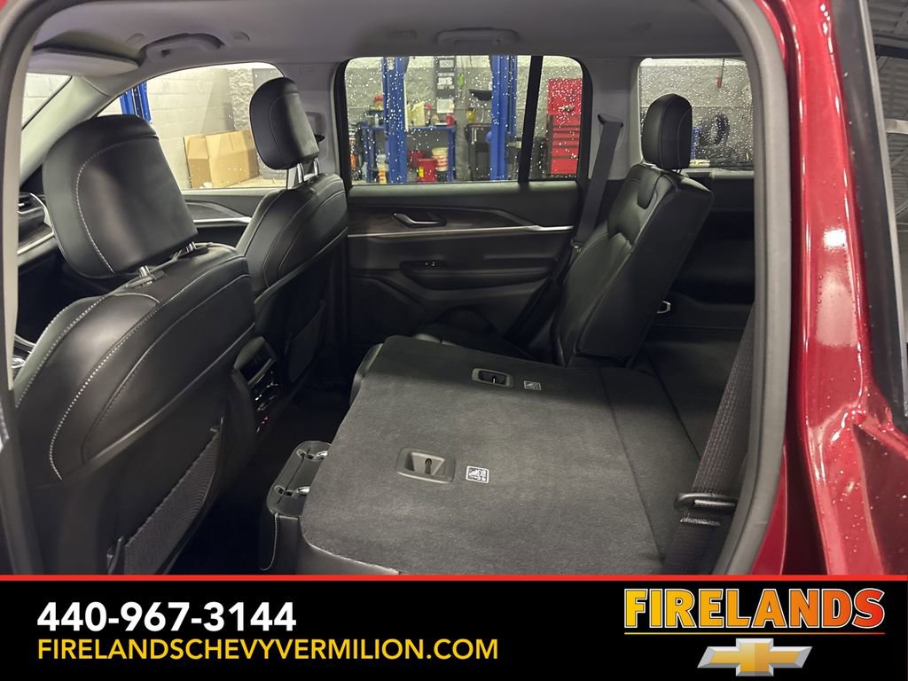 Used 2023 Jeep Grand Cherokee Limited image 33