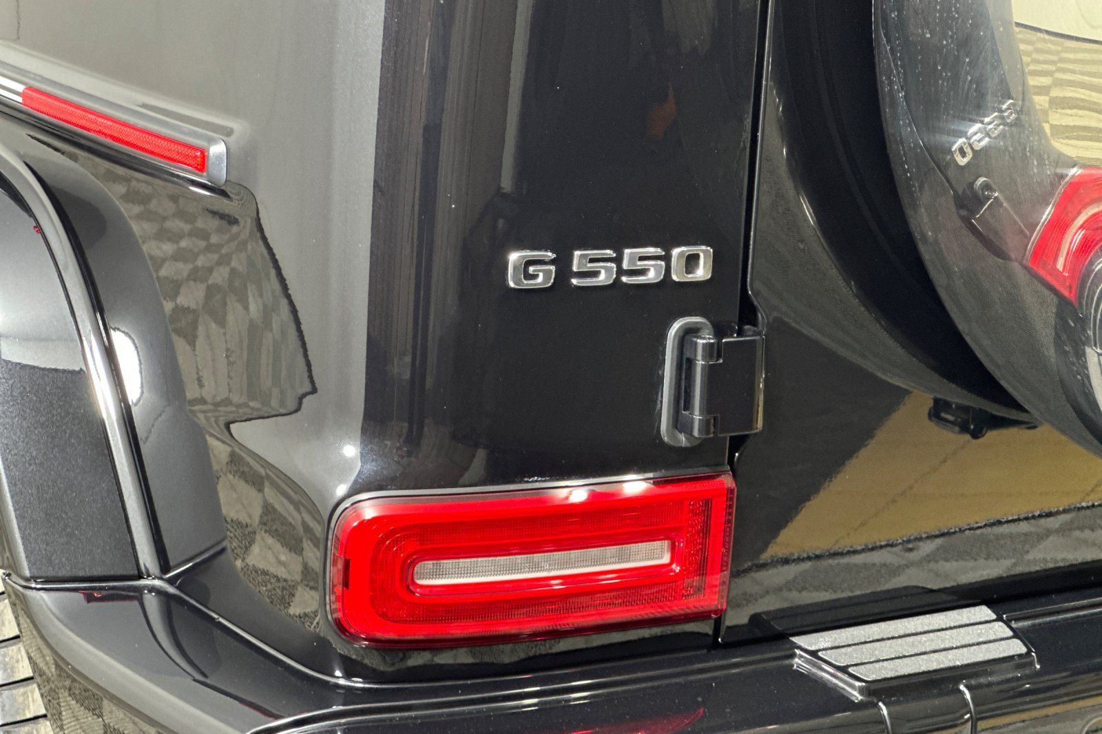 Used 2025 Mercedes-Benz G 550 image 27
