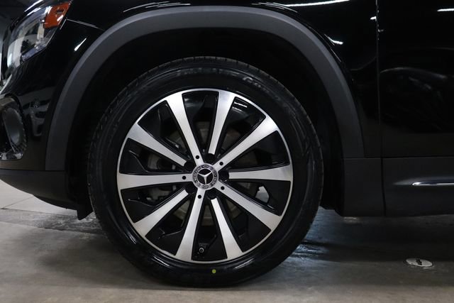 Used 2020 Mercedes-Benz GLB 250 image 32