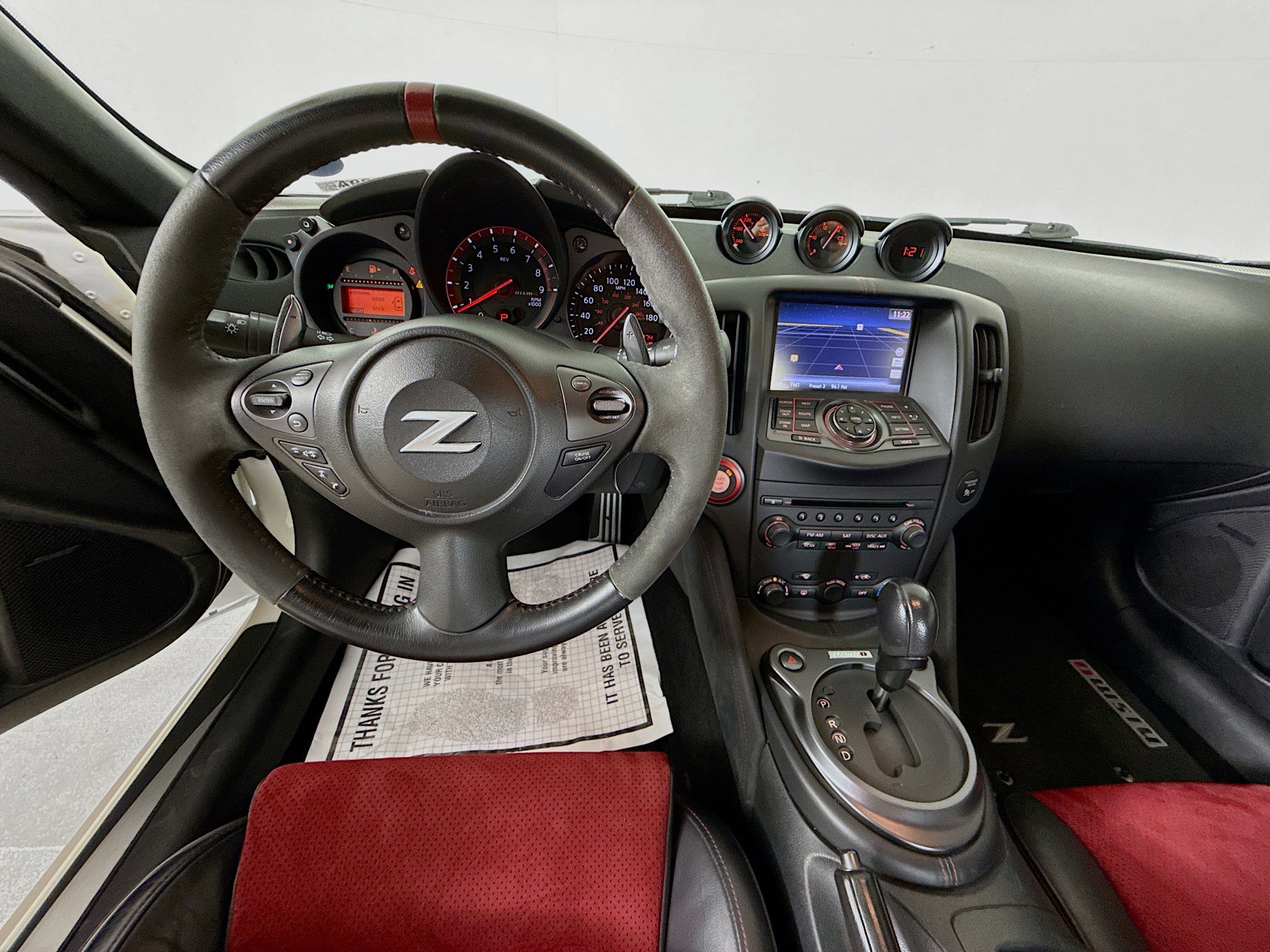 Used 2015 Nissan 370Z NISMO image 25