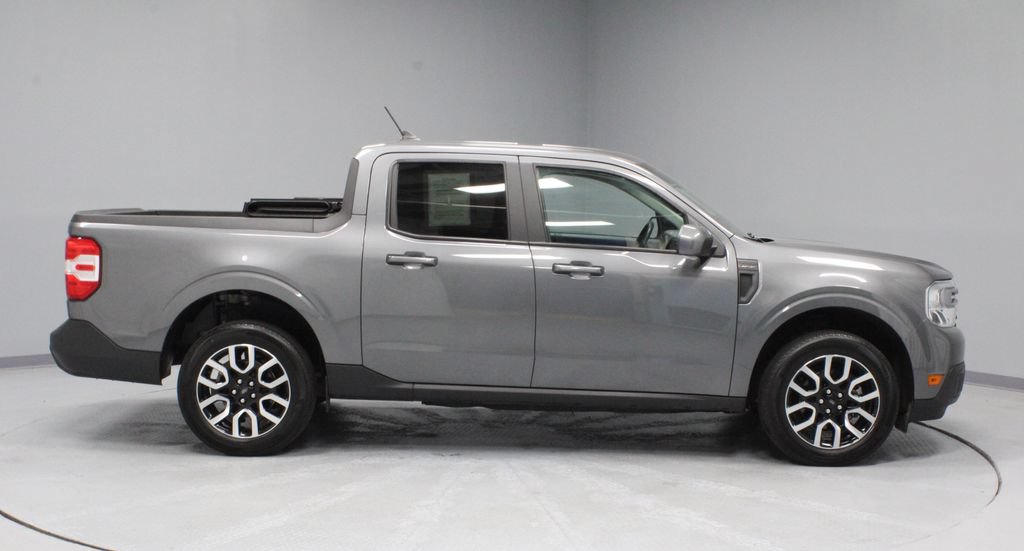 Certified 2023 Ford Maverick Lariat FWD image 11