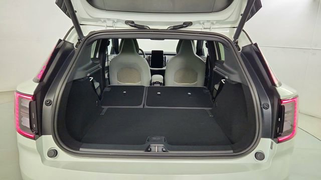 New 2026 Volvo EX30 Plus w/ Climate Package AWD/4WD image 38