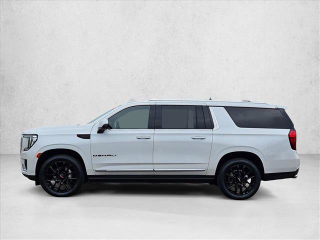 Used 2024 GMC Yukon XL Denali w/ Advanced Technology Package AWD/4WD image 9