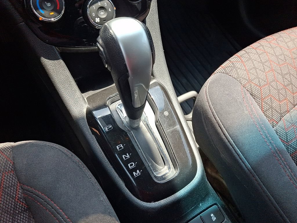 Used 2020 Chevrolet Sonic LT w/ Convenience Package FWD image 18