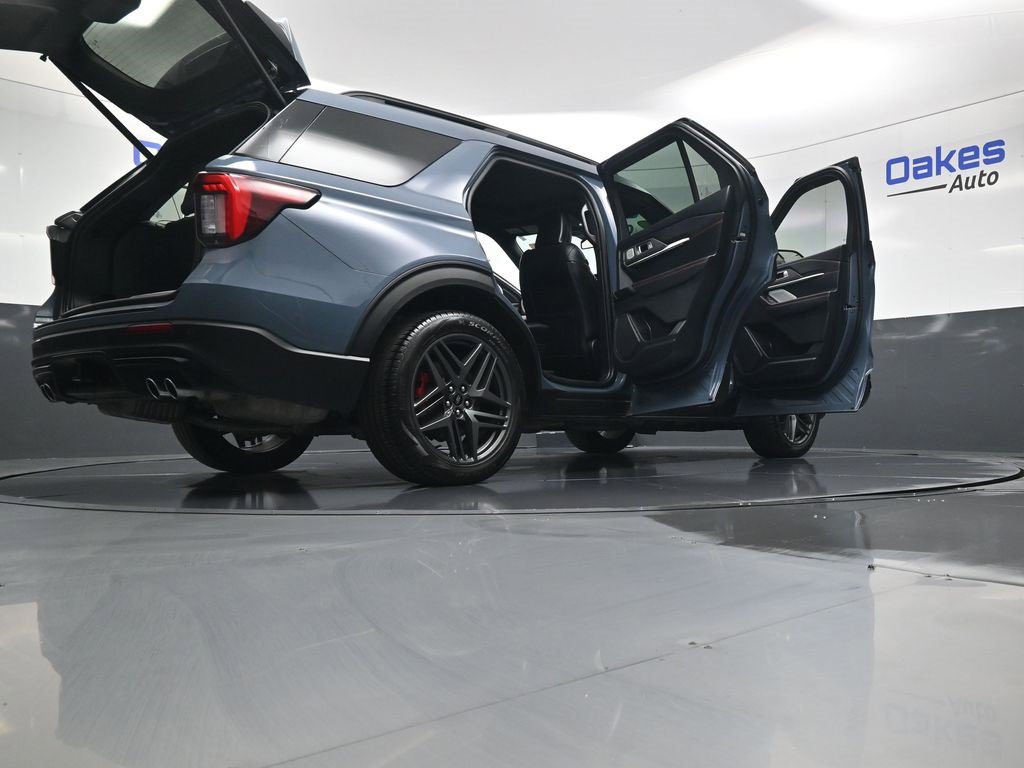 Used 2025 Ford Explorer ST w/ Sun And Sound Package image 65