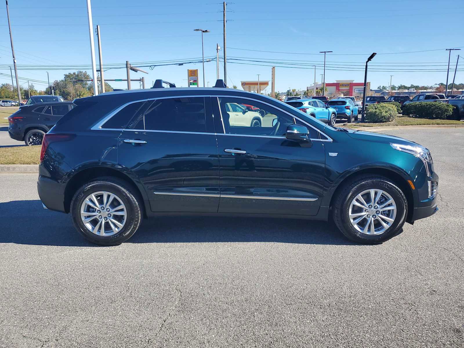 New 2026 Cadillac XT5 Luxury image 7