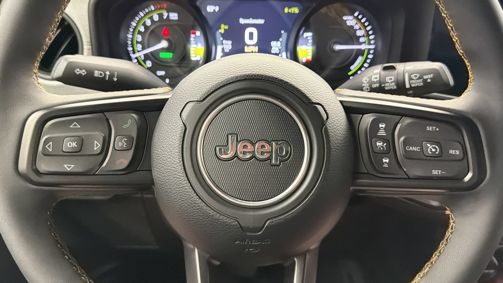 Used 2024 Jeep Wrangler Unlimited AWD/4WD image 28
