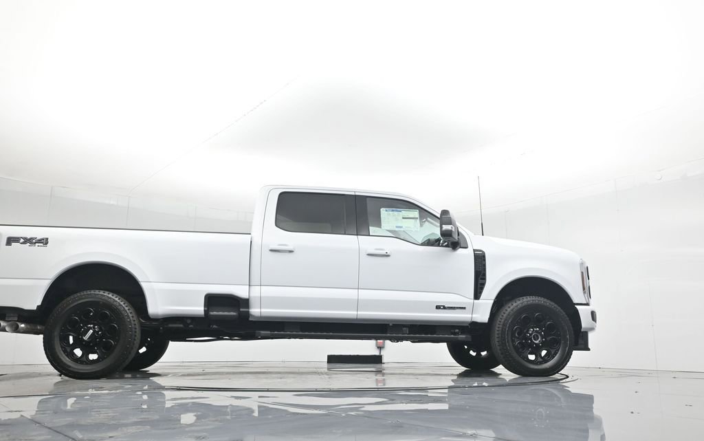 New 2026 Ford F250 Lariat w/ Black Appearance Package AWD/4WD image 7