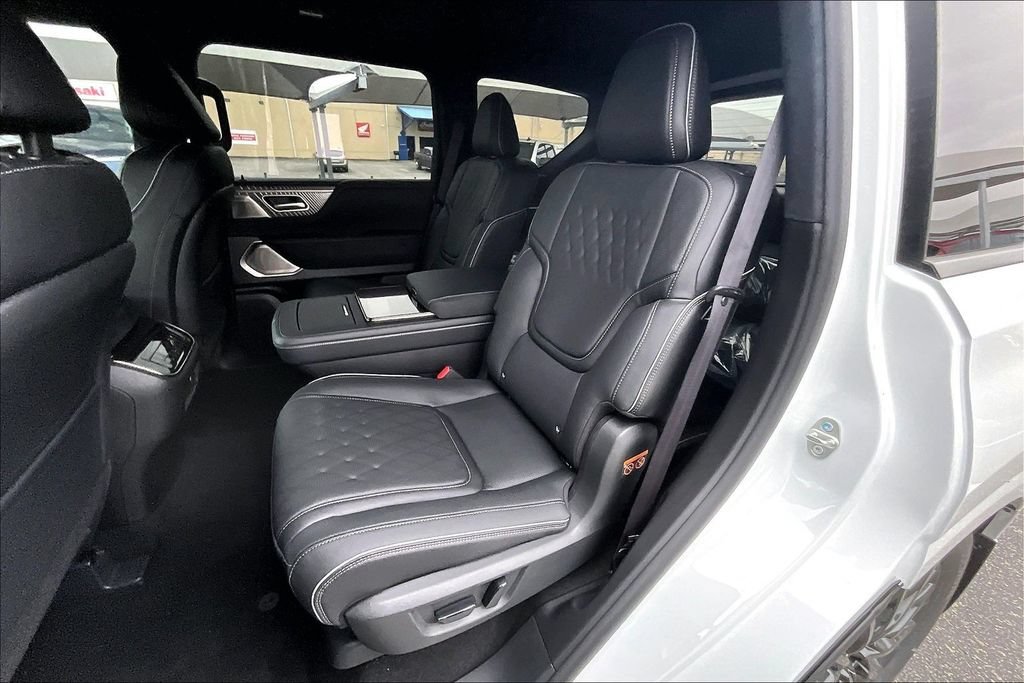 New 2026 INFINITI QX80 Autograph AWD/4WD image 12