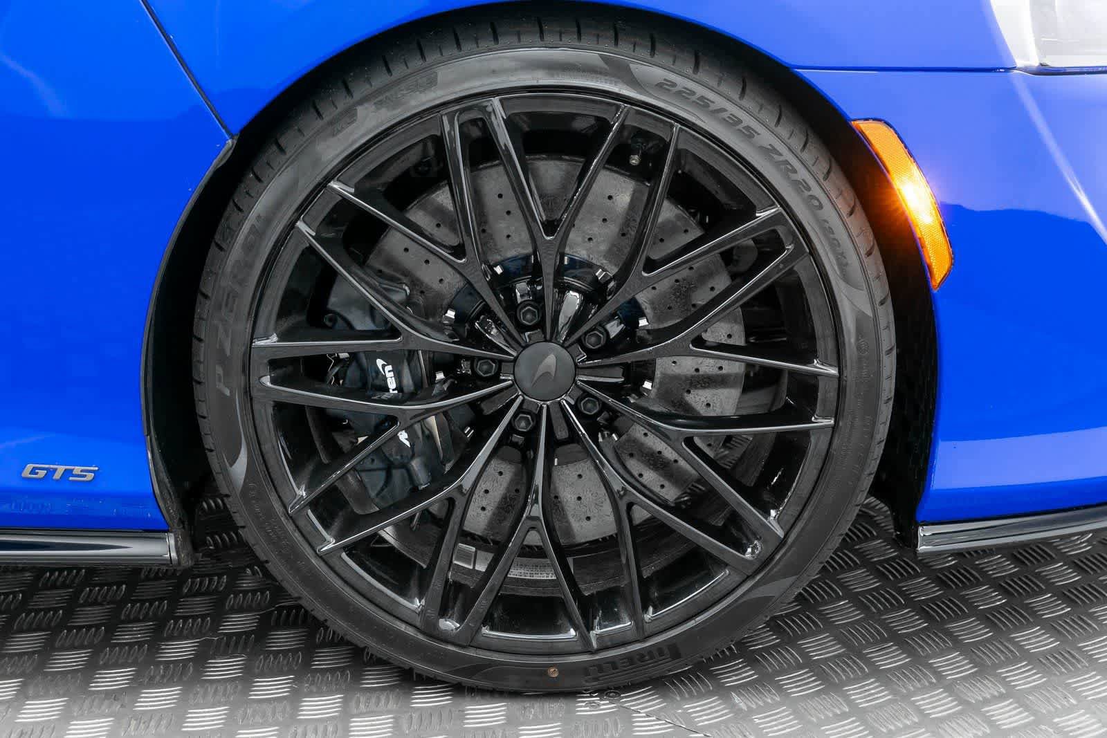 New 2025 McLaren GTS RWD image 39