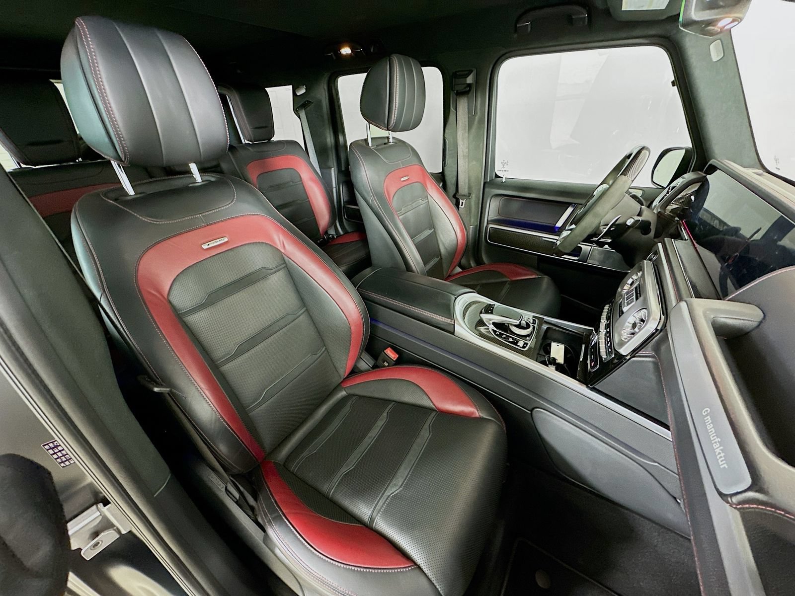 Used 2023 Mercedes-Benz G 63 AMG 4MATIC w/ G Manufaktur Interior Package image 45