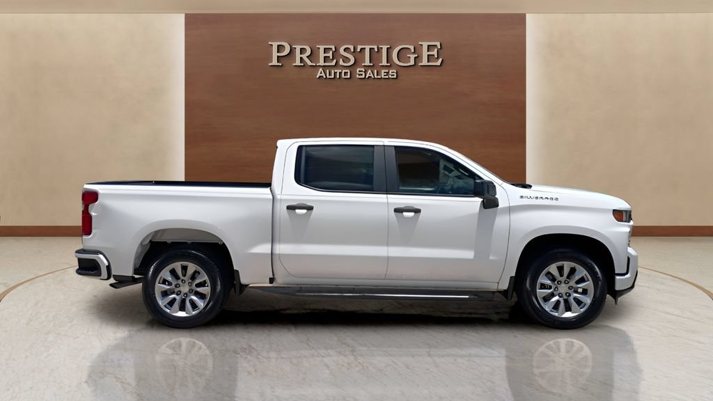 Used 2019 Chevrolet Silverado 1500 Custom w/ Custom Convenience Package RWD image 1