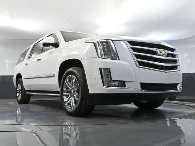 Used 2017 Cadillac Escalade ESV 4WD image 57