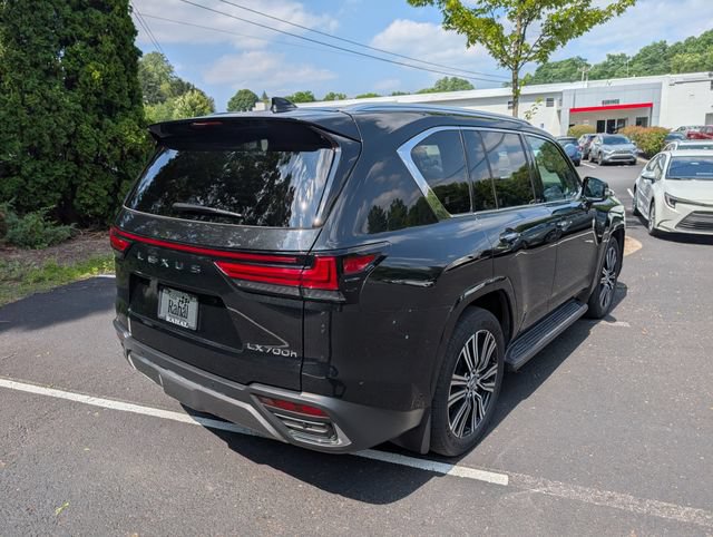 Used 2025 Lexus LX 700h Luxury AWD/4WD image 3