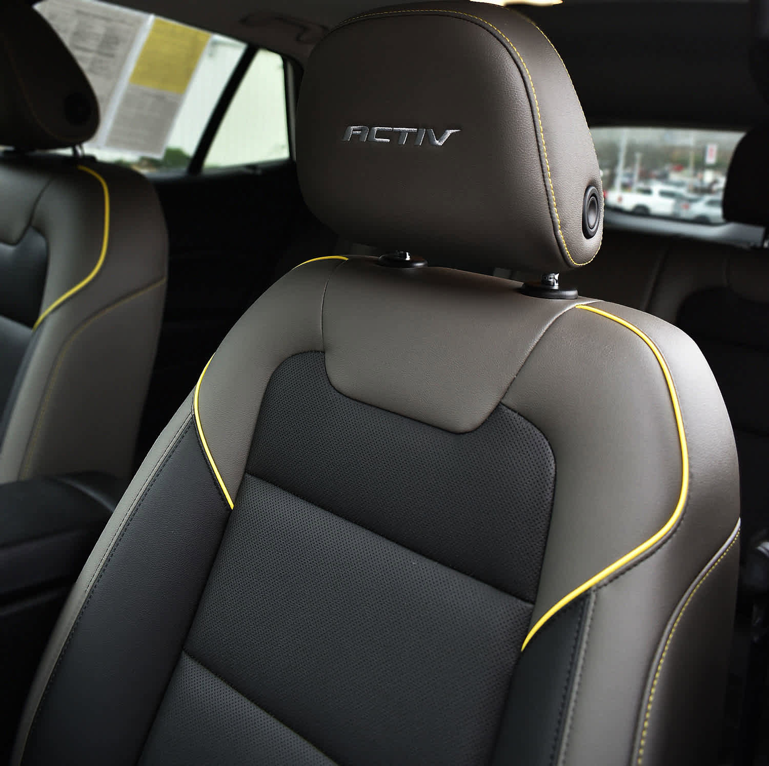 Used 2025 Chevrolet Trax ACTIV w/ Sunroof Package image 10