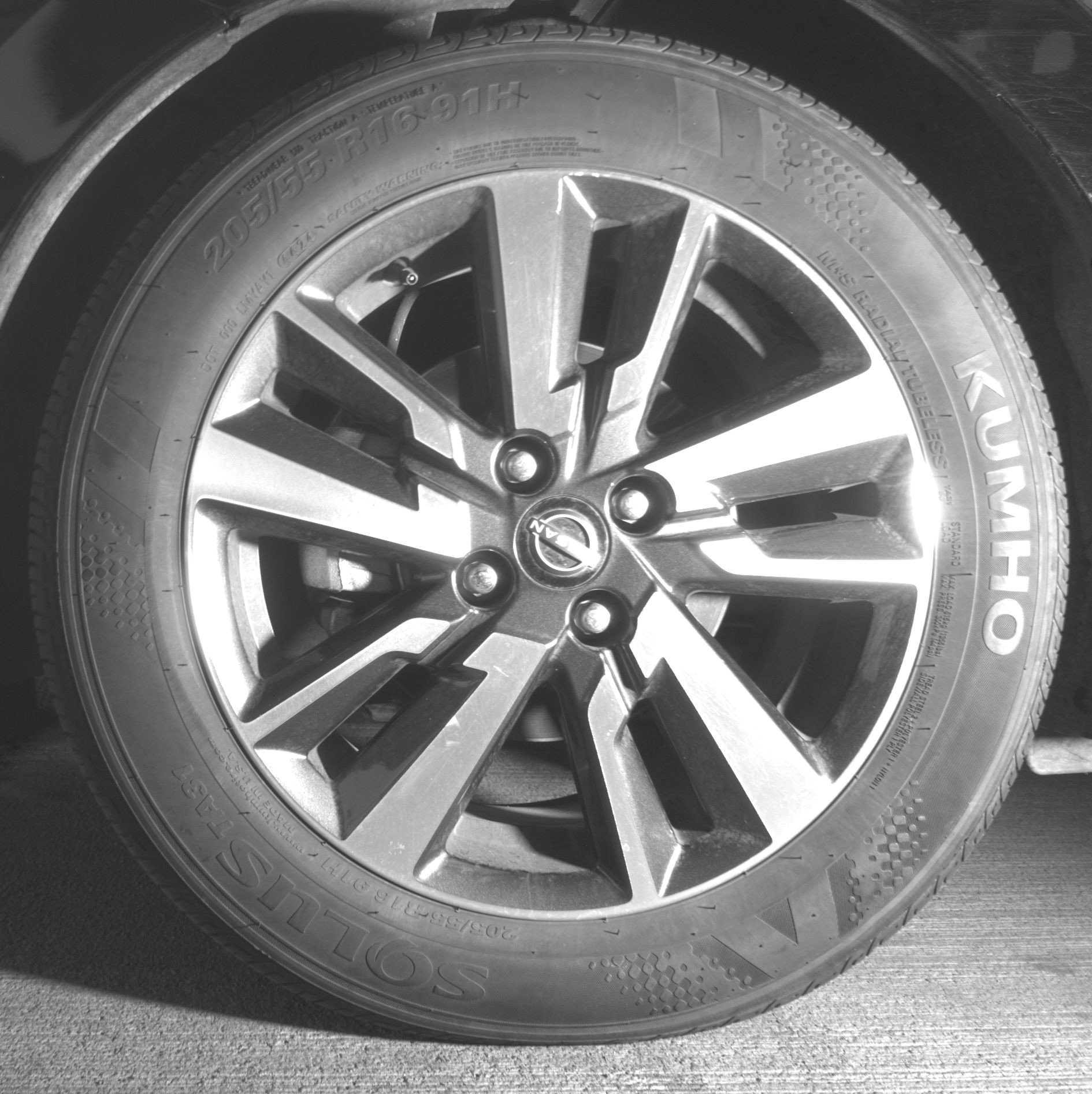 Used 2025 Nissan Versa SV image 12