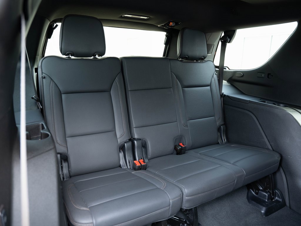 Used 2025 Chevrolet Tahoe High Country image 39