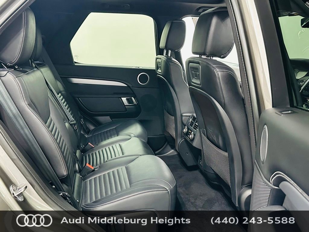 Used 2023 Land Rover Discovery S R-Dynamic image 26