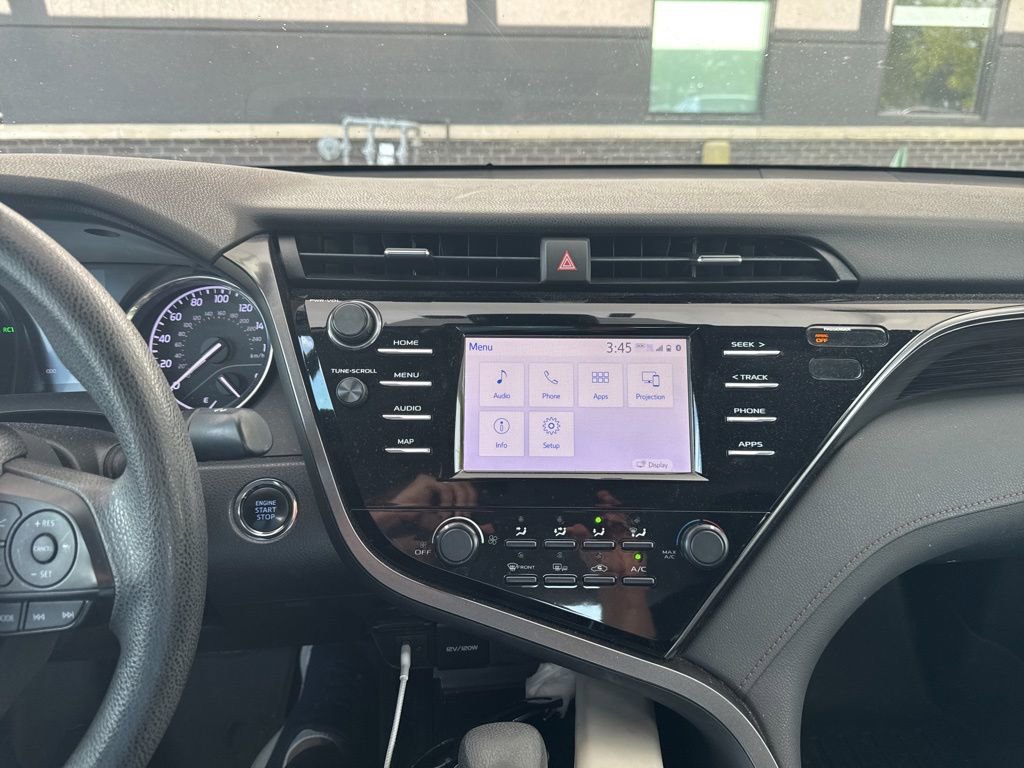 Used 2019 Toyota Camry LE w/ Convenience Package FWD image 10