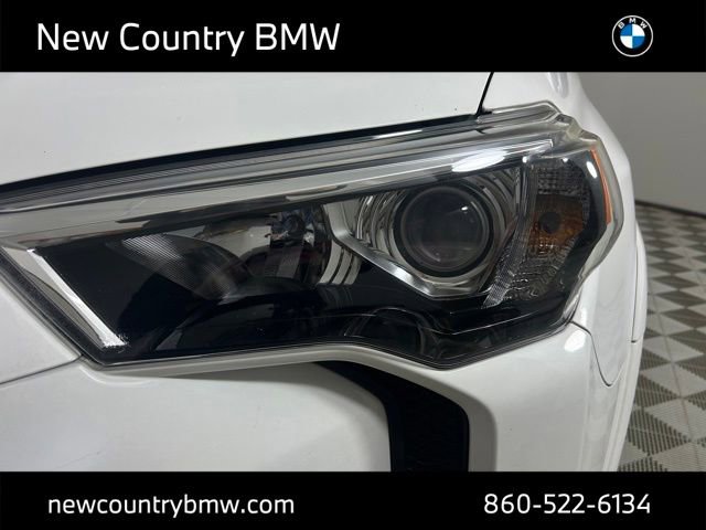 Used 2016 Toyota 4Runner SR5 Premium AWD/4WD image 29