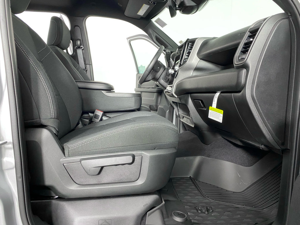 New 2026 RAM 2500 Tradesman AWD/4WD image 25