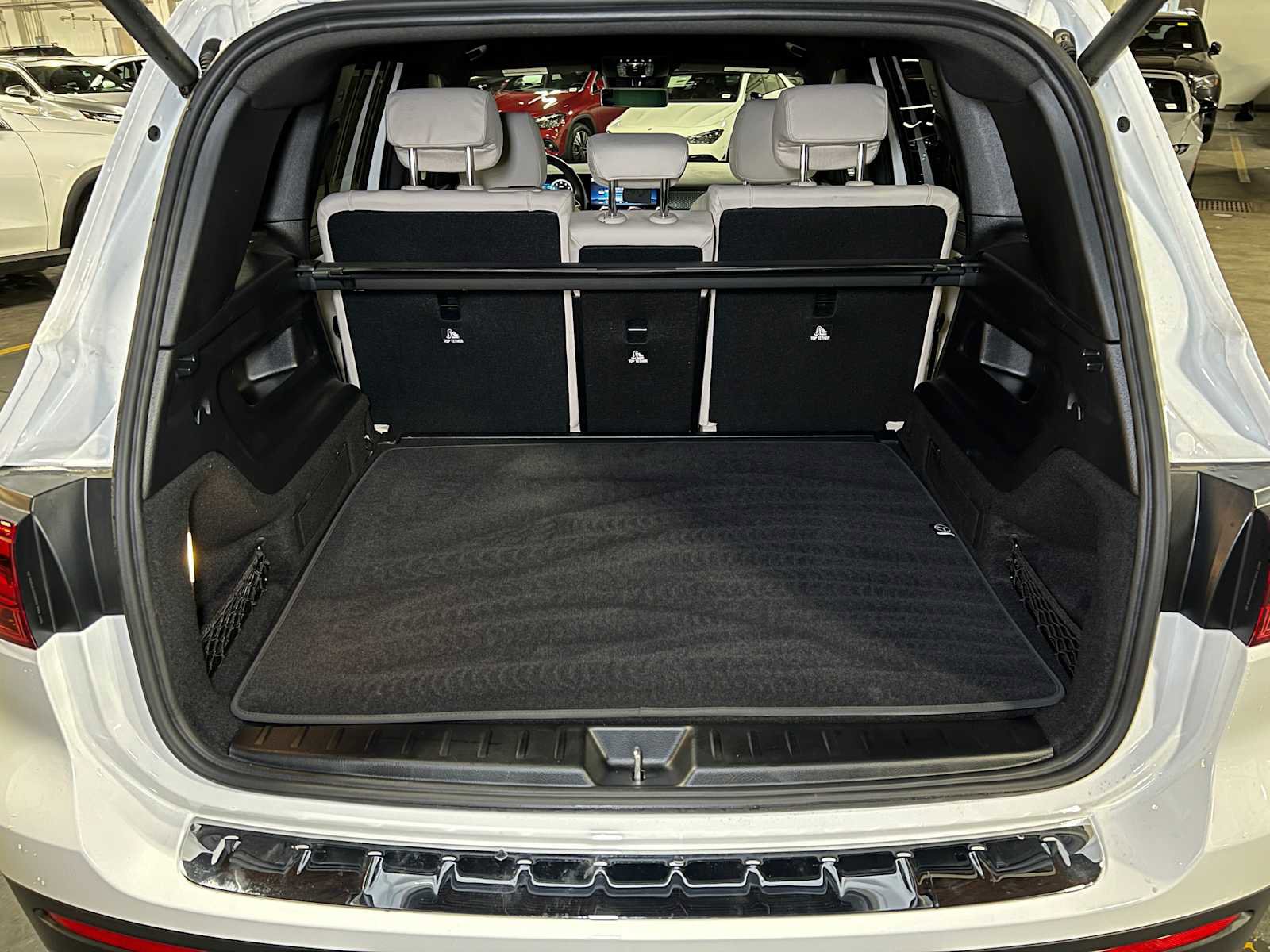 Certified 2025 Mercedes-Benz GLB 250 4MATIC image 17