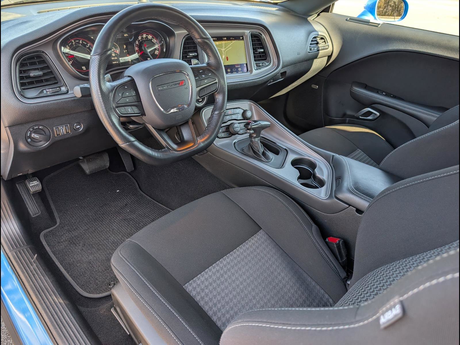 Used 2023 Dodge Challenger GT w/ Performance Handling Group image 8