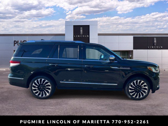Used 2023 Lincoln Navigator Black Label AWD/4WD image 8
