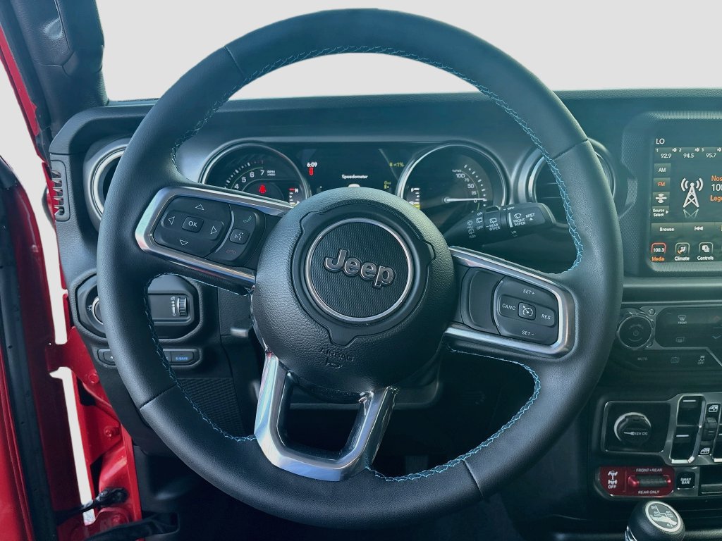Used 2023 Jeep Wrangler Unlimited Rubicon 4xe AWD/4WD image 12