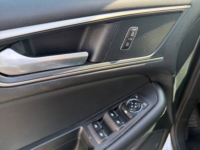 Used 2024 Ford Edge SEL image 15