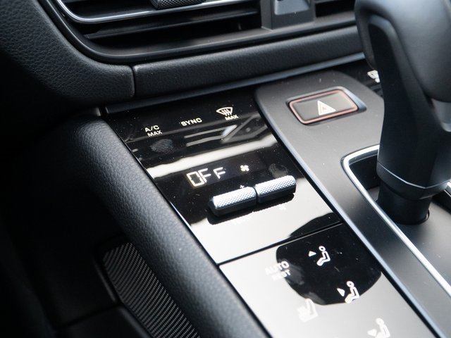 New 2026 Porsche Macan image 26