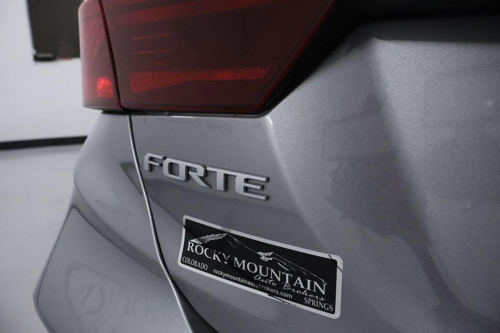 Used 2024 Kia Forte LXS image 10