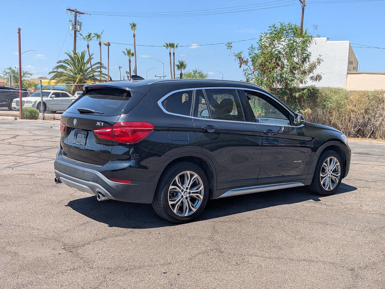 Used 2017 BMW X1 xDrive28i image 4