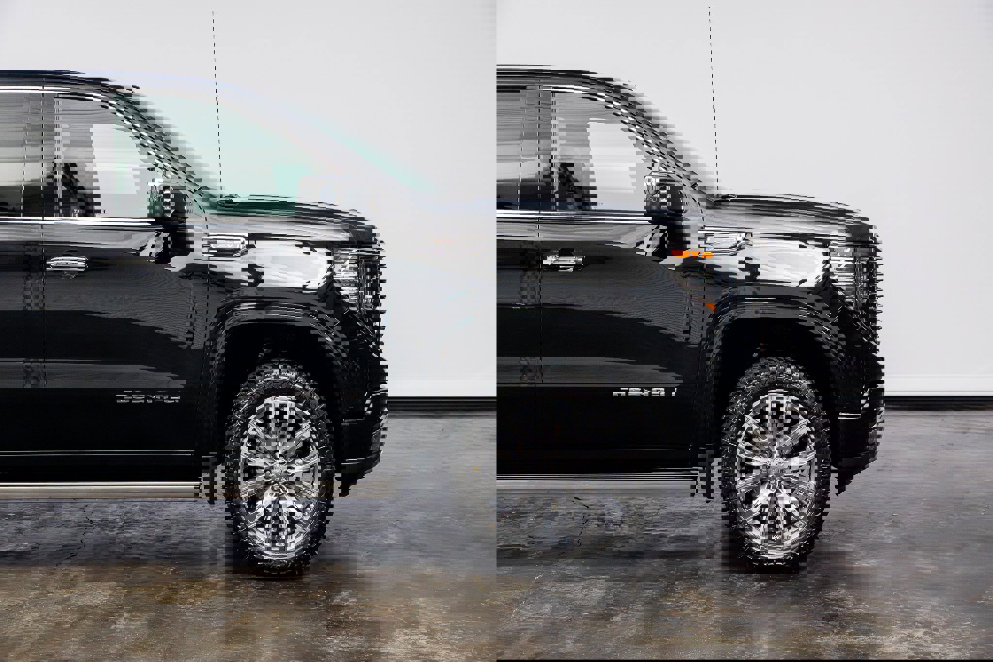 Used 2024 GMC Sierra 1500 Denali w/ Denali Reserve Package image 25