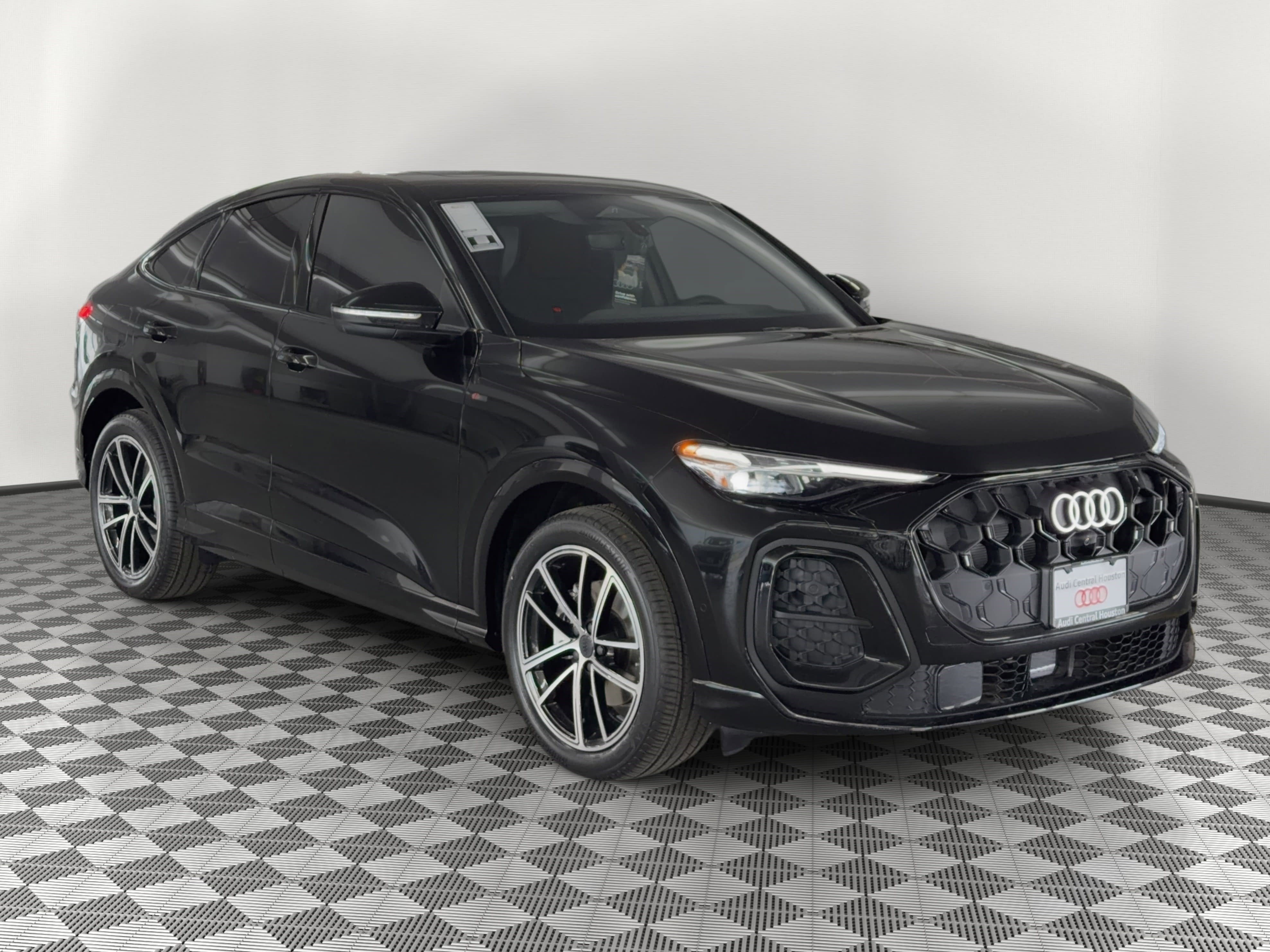 New 2026 Audi Q5 Prestige image 7