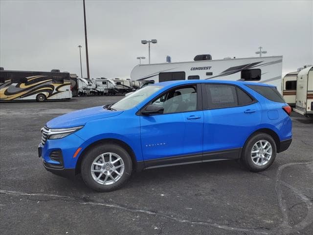 New 2024 Chevrolet Equinox LS w/ LS Convenience Package FWD image 7