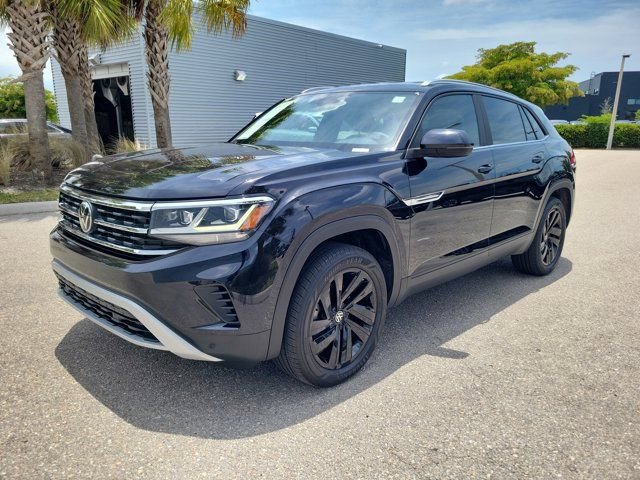 Used 2023 Volkswagen Atlas Cross Sport SE w/ Black Wheel Package FWD image 4