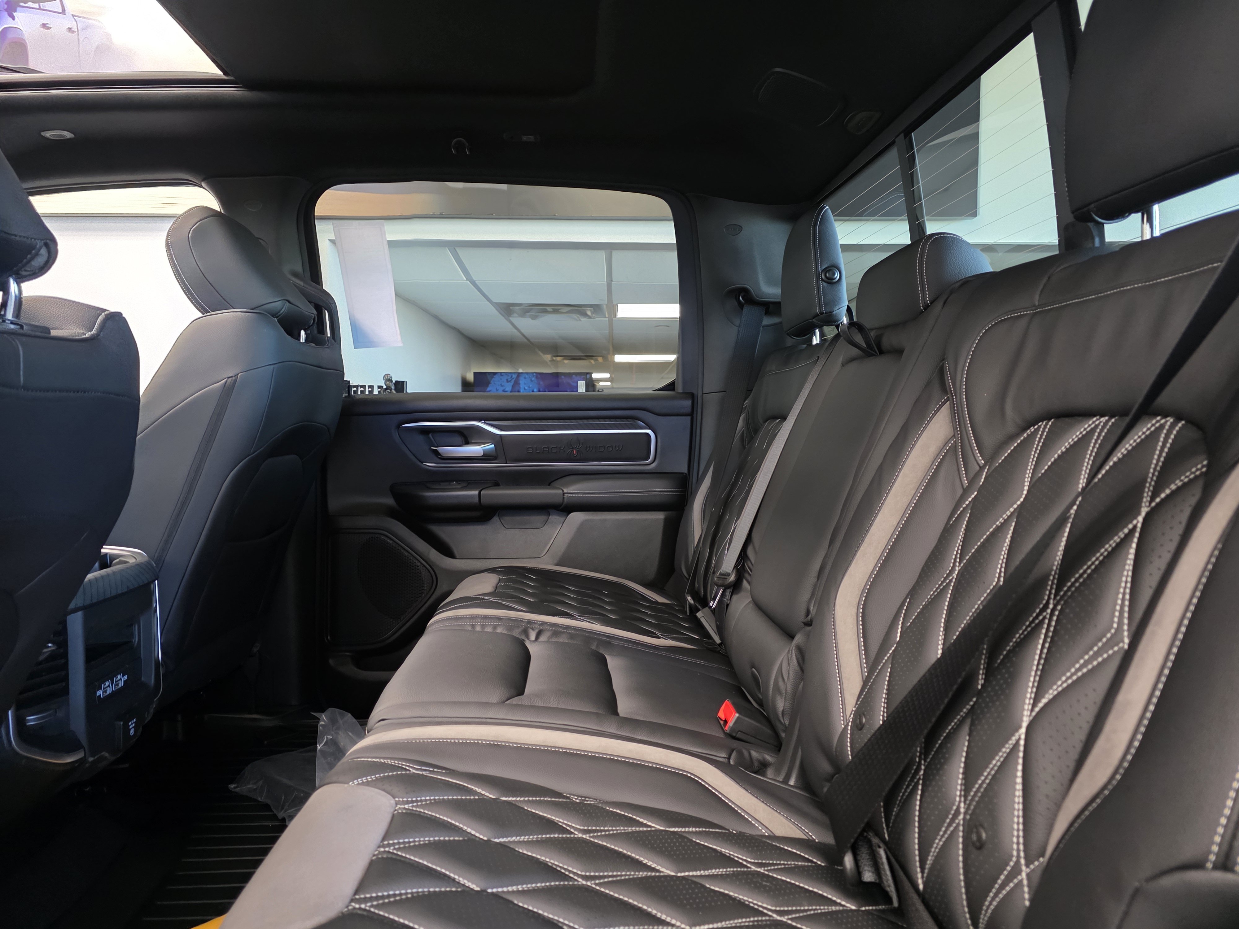 New 2026 RAM 1500 Big Horn AWD/4WD image 18