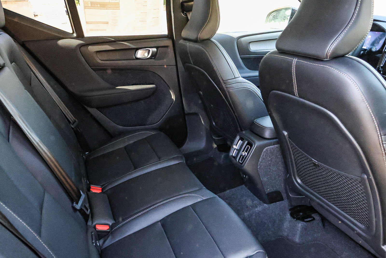 Used 2026 Volvo XC40 B5 Core AWD/4WD image 21