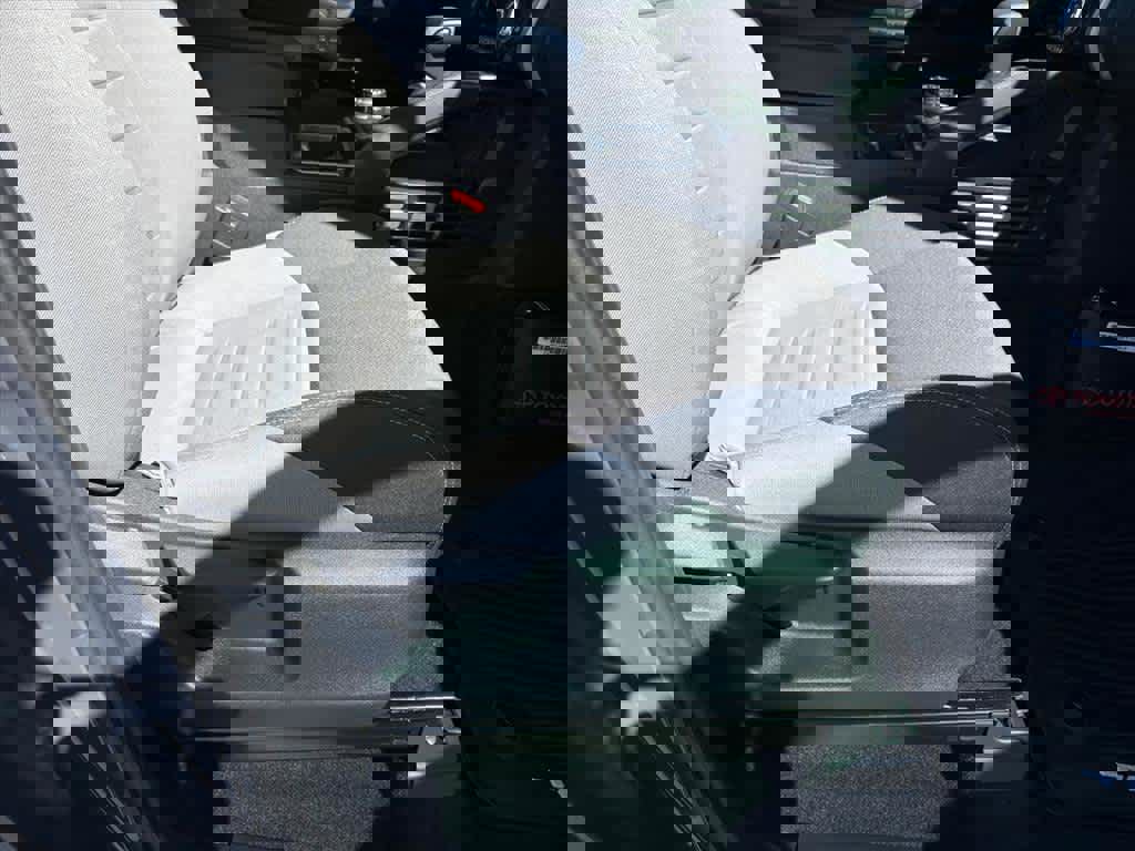 Used 2026 Toyota Tacoma TRD Off-Road image 7