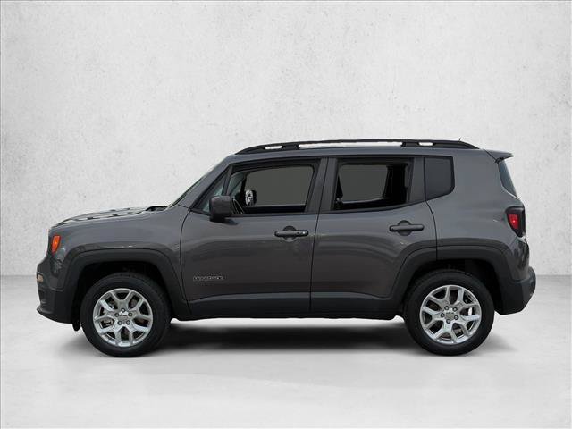 Used 2017 Jeep Renegade Latitude w/ Advanced Technology Group AWD/4WD image 8