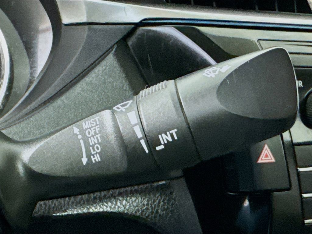 Used 2016 Toyota Corolla LE FWD image 14
