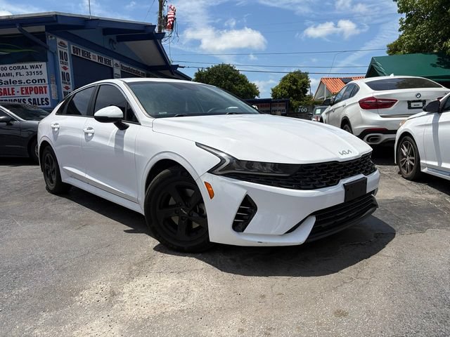 Used 2022 Kia K5 LXS FWD image 2