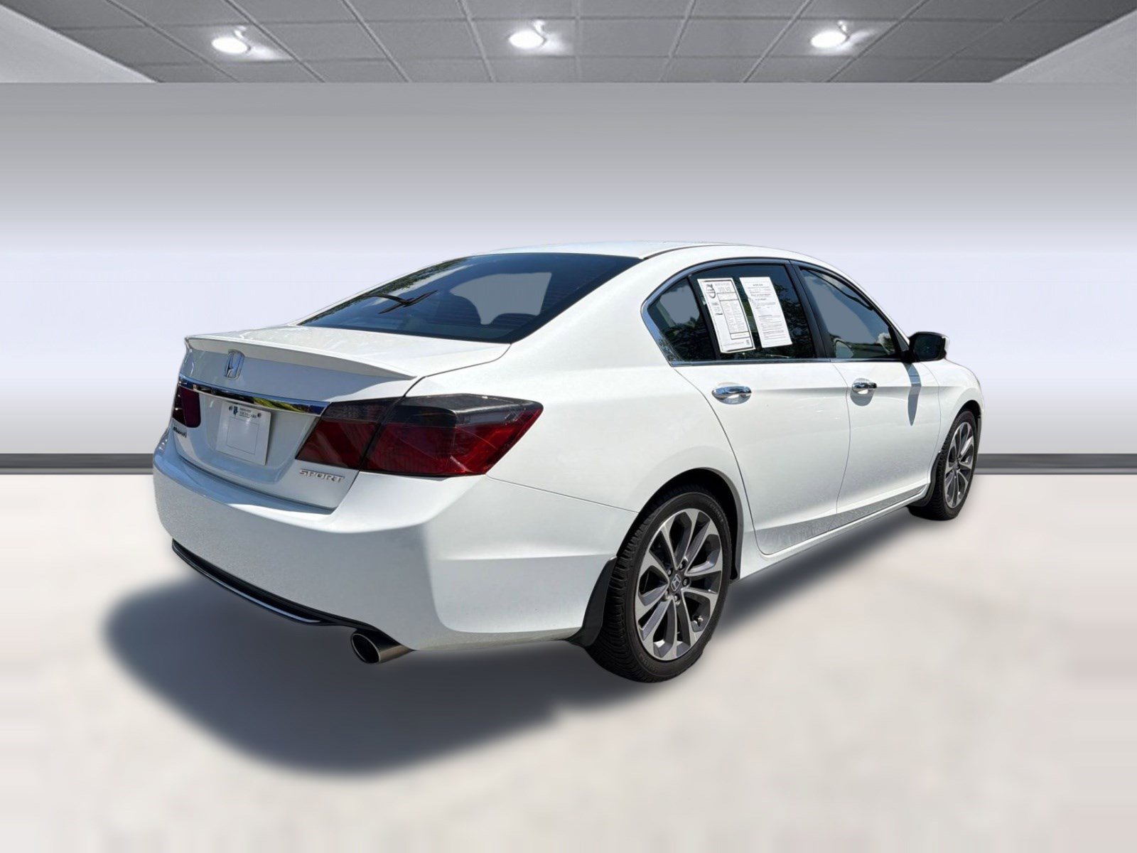 Used 2015 Honda Accord Sport image 9