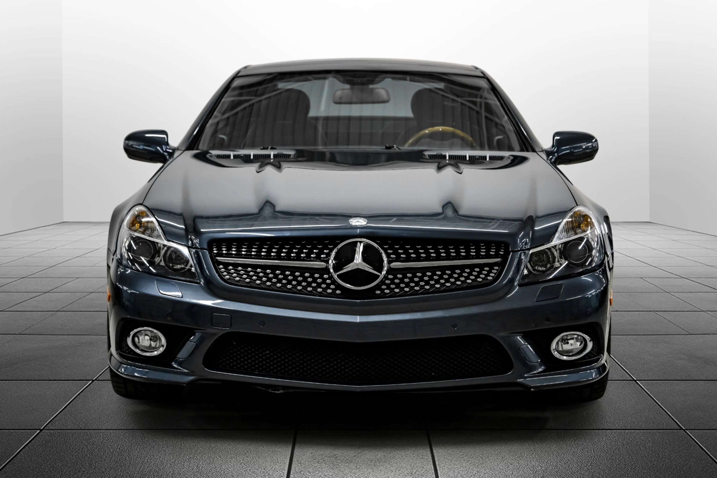 Used 2012 Mercedes-Benz SL 550 image 8