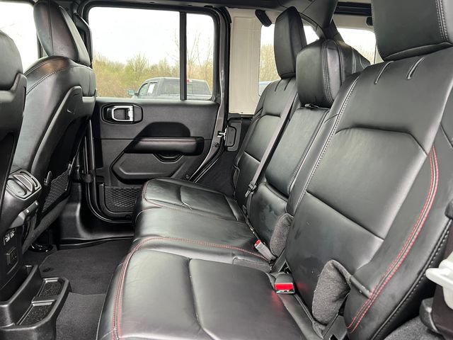 Used 2025 Jeep Wrangler Unlimited Rubicon AWD/4WD image 5